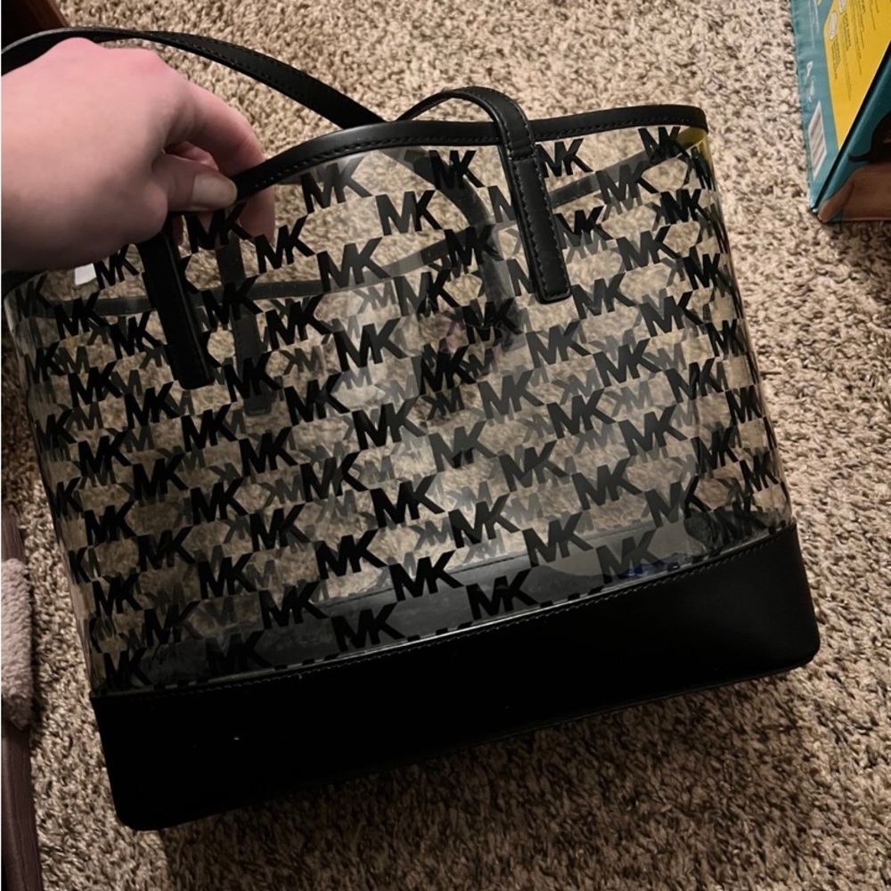 Michael Kors Clear jet set tote